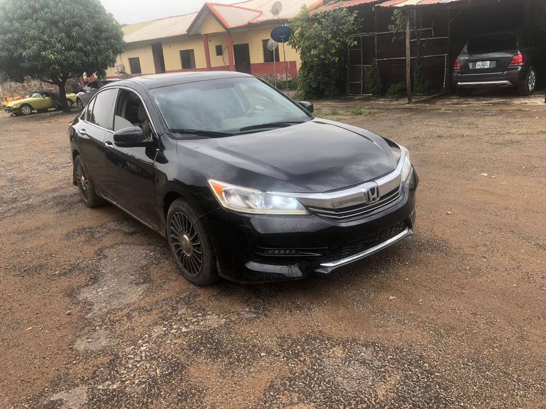 A picture of MAd distress 2014 honda accord