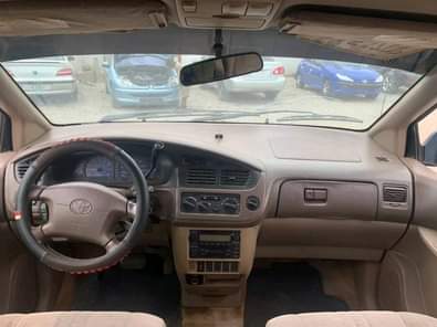 A picture of Full option Well maintained Tok s toyota sienna 2002 model
