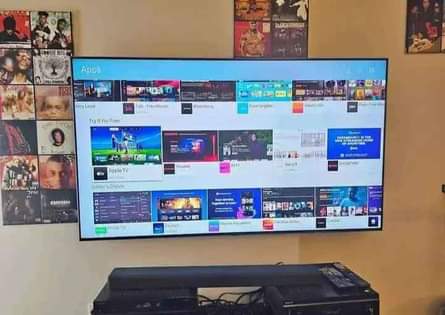 A picture of SAMSUNG SMART TV