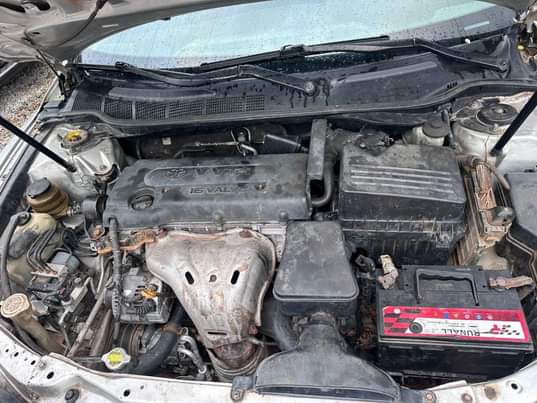 A picture of 2008 TOYOTA CAMRY WITHOUT ISSUE HEADED FOR 6 5 million