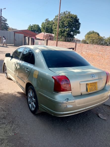 used toyota avensis