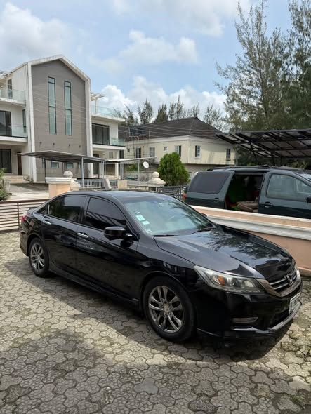 A picture of Honda Accord 2014 Tokunbo Standard