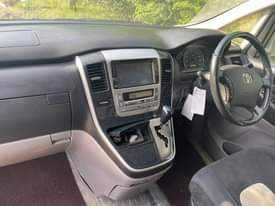 A picture of  TOYOTA_ALPHARD_0620356906