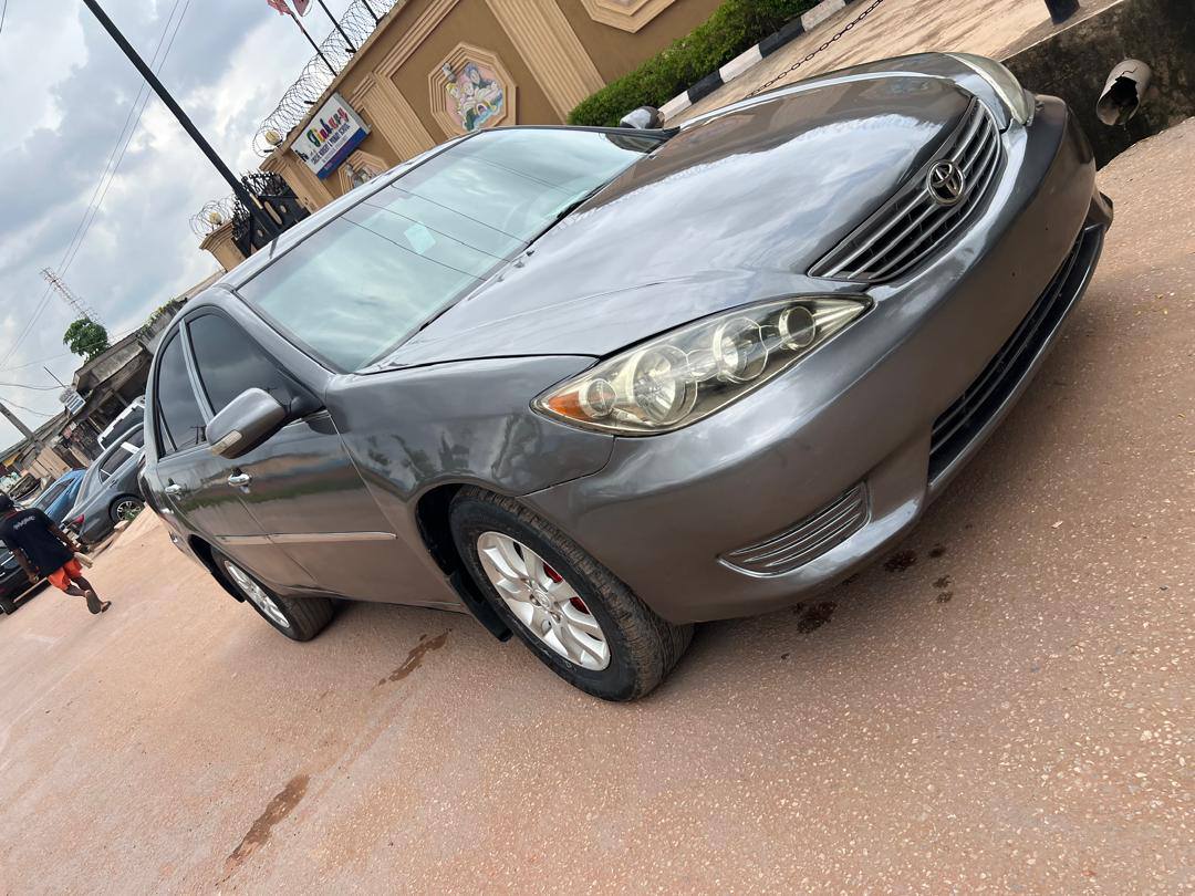 A picture of Toks standard 2004 registered Toyota Camry