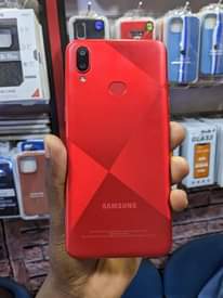 A picture of A10s Samsung at 250000