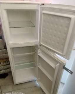 classifieds/fridges