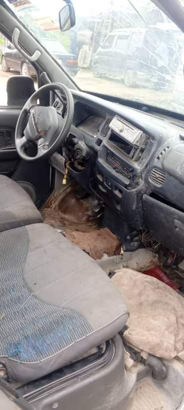 A picture of Dealer market Hijet mini bus available Untempered Engine silent engine