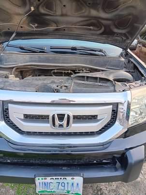 A picture of HONDA PILOT