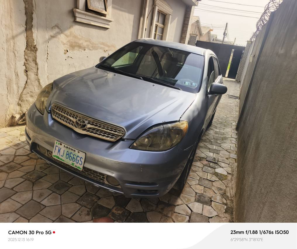 A picture of 2005 Toyota Matrix