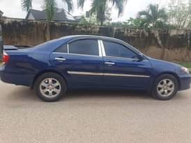 A picture of Toyota Camry 06