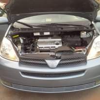 A picture of Toyota sienna 2005model neat and clean