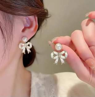 A picture of Briella accessory