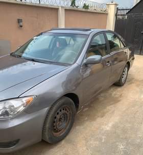 A picture of Toyota Camry 04 05 big daddy Very neat spray on