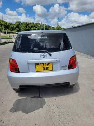 A picture of Toyota ist gari nzuri sana