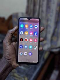 A picture of Samsung A20s