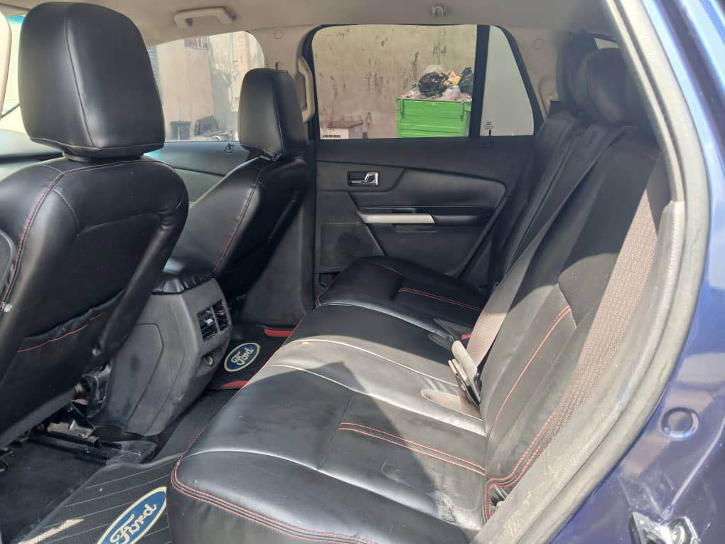 A picture of Register Ford Edge 2013