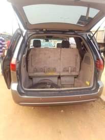 A picture of 2005 Toyota Sienna XLE limited