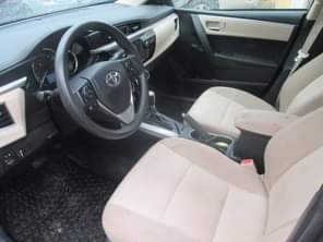 A picture of TOKUNBO Toyota corolla 2013 for sale Fabric interior Alloy wheels