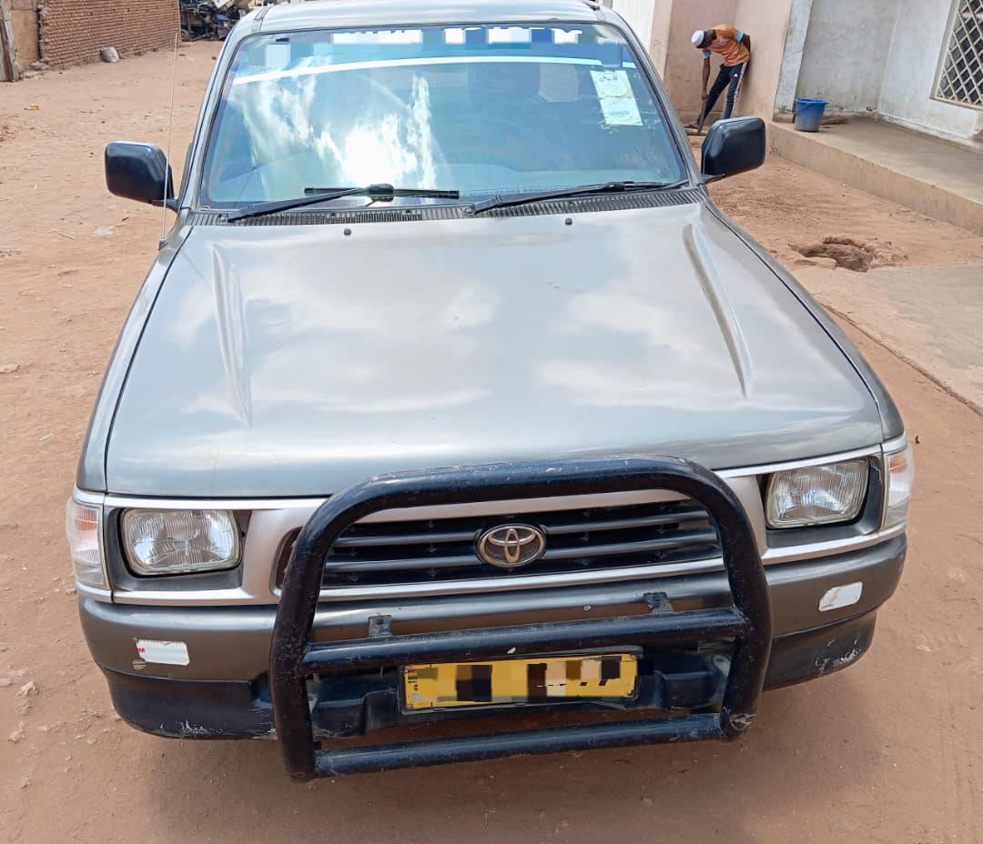 used toyota hilux