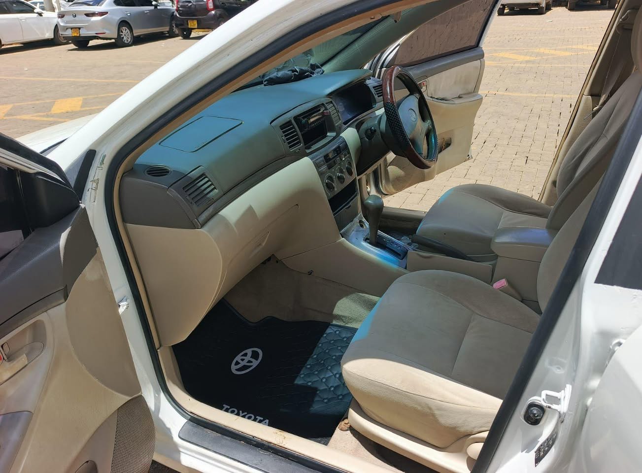 A picture of TOYOTA FIELDER BOOTLIGHT