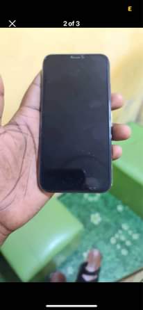 A picture of IPhone X 64 gb