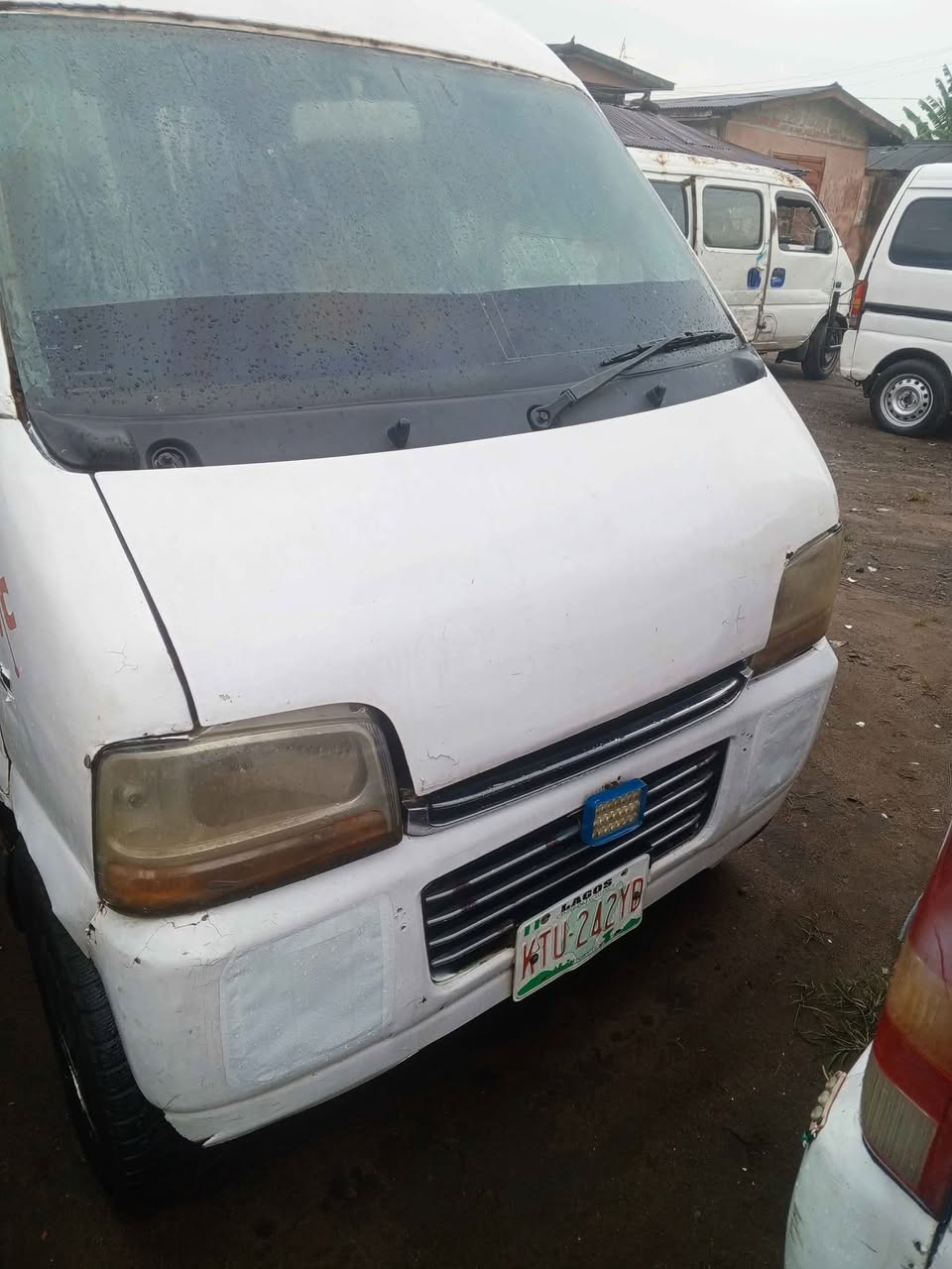 A picture of Automatic drive Chain engine and gear in good shape 2