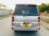 A picture of Noah 0714127015 or 0684653022
