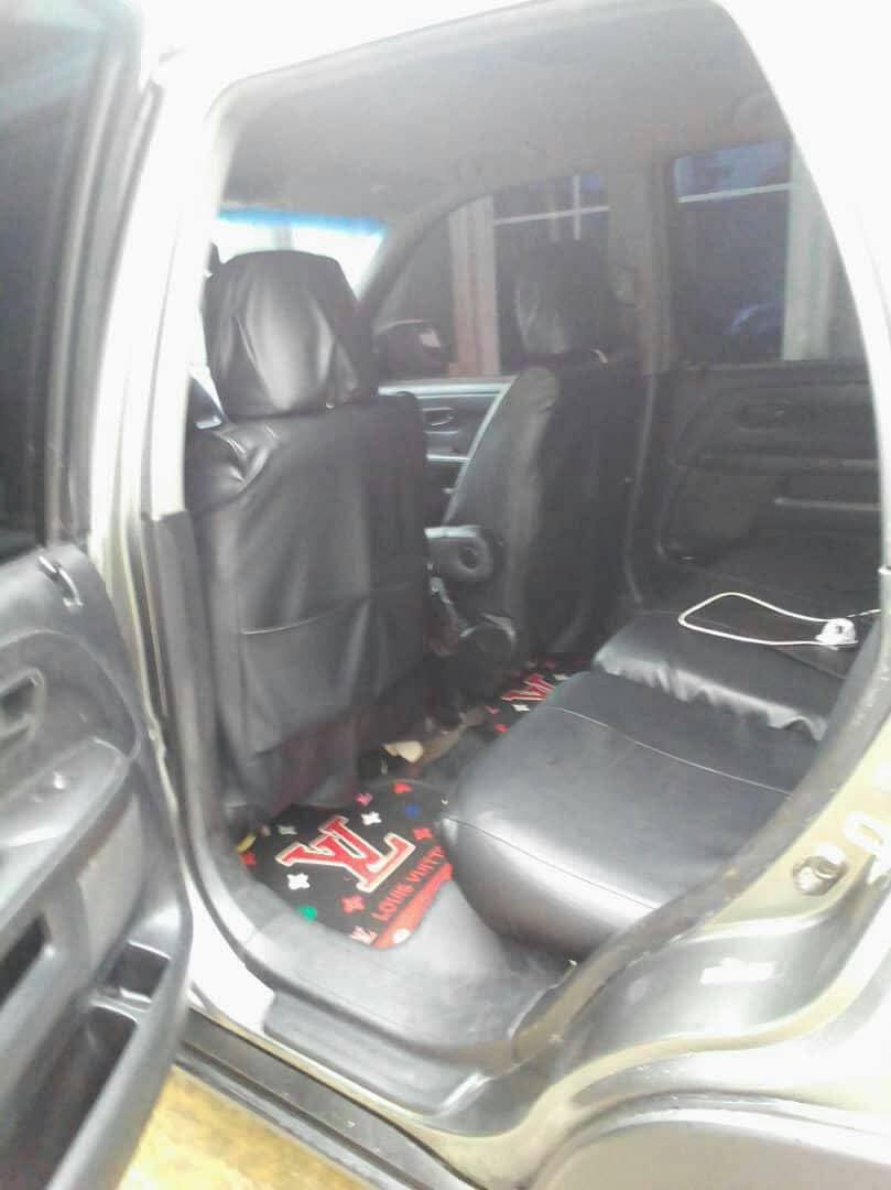 A picture of Honda cr v