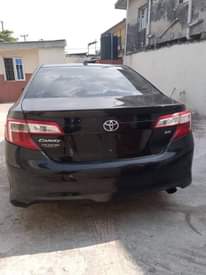 A picture of 2014 Toyota Camry SE