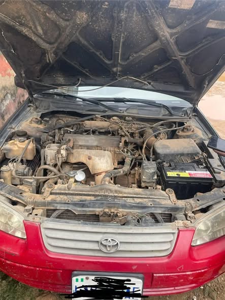 A picture of 2001 Toyota camry