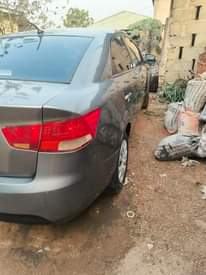 A picture of 2009 kia cerato