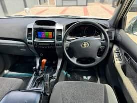 A picture of TOYOTA PRADO