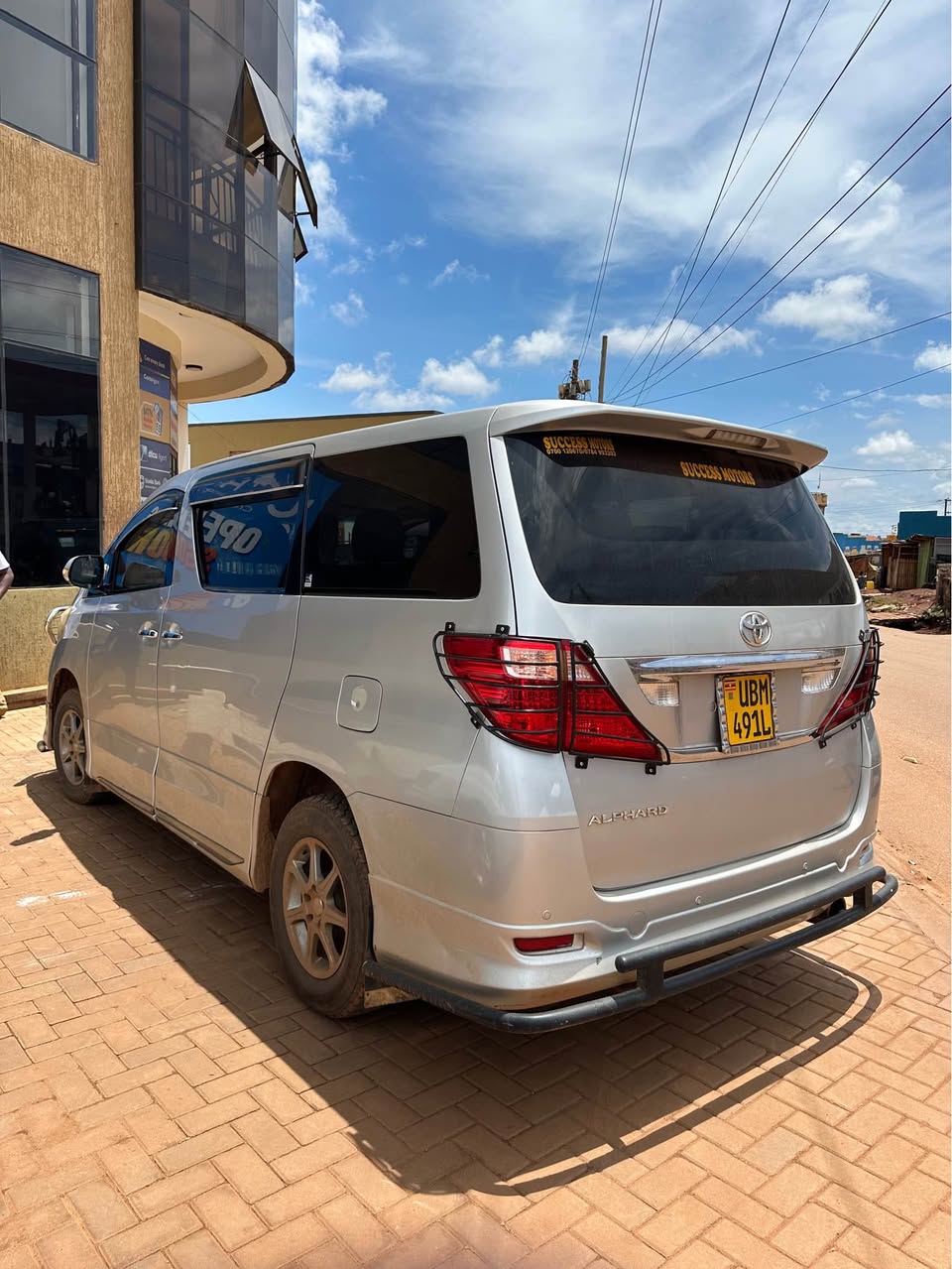 A picture of ALPHARD 2010 29M NEGOTIABLE CALL 0701057114