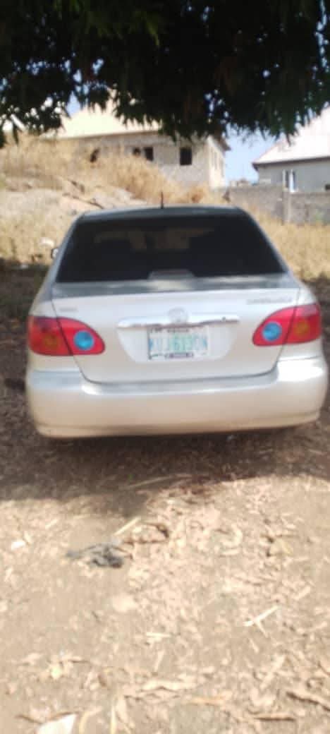 A picture of Car s