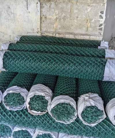 A picture of Fence wire