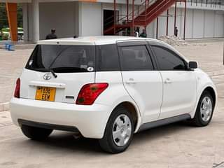 A picture of TOYOTA IST