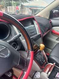 A picture of TOTAL DISTRESS SALES DEALERS AWOOF SHARP 2005 LEXUS RX330 EVERYTHING