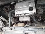 A picture of Awoof Awoof Toyota sienna LE engine and gear transmission is