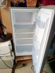 A picture of USED HISENSE 195 LTRS SINGLE DOOR FRIDGE