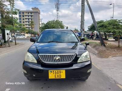 A picture of  Toyota Harrier Year 2005 Cc 2360 Low mileage Colour