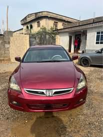 A picture of Honda accord 07