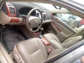 A picture of 2006 Toyota Camry 4plugs