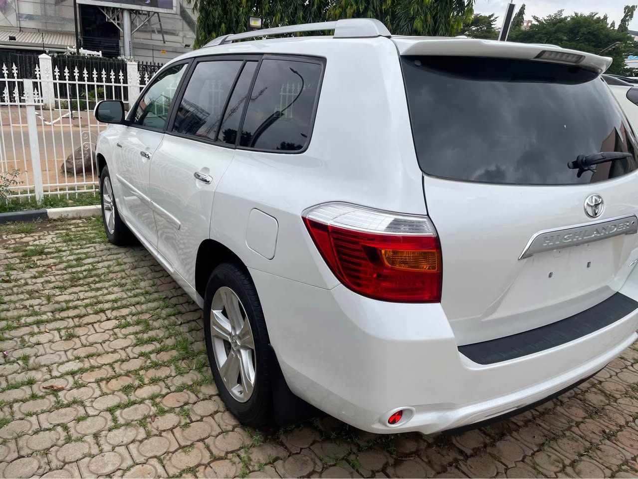 A picture of Toyota Highlander