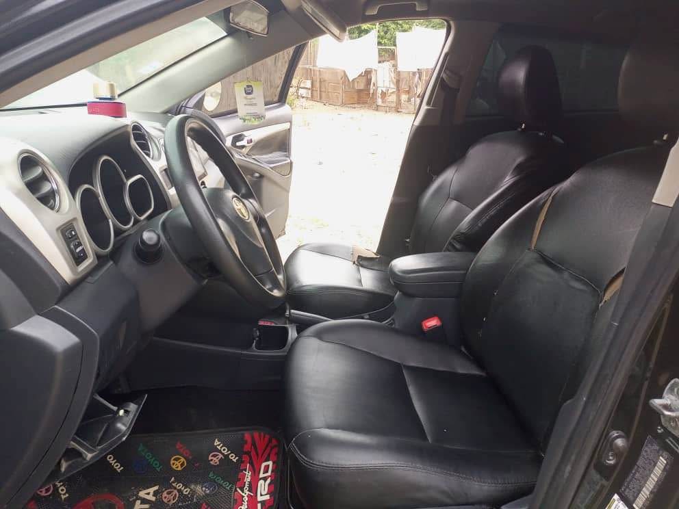 A picture of TOYOTA MATRIX SPORT 2010