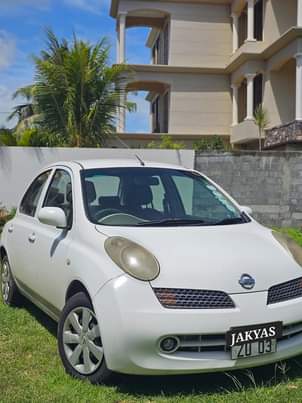 used nissan march