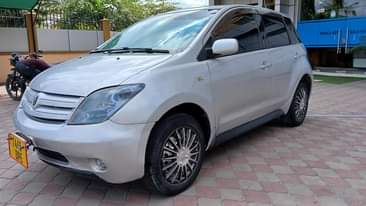 A picture of TOYOTA IST DPE