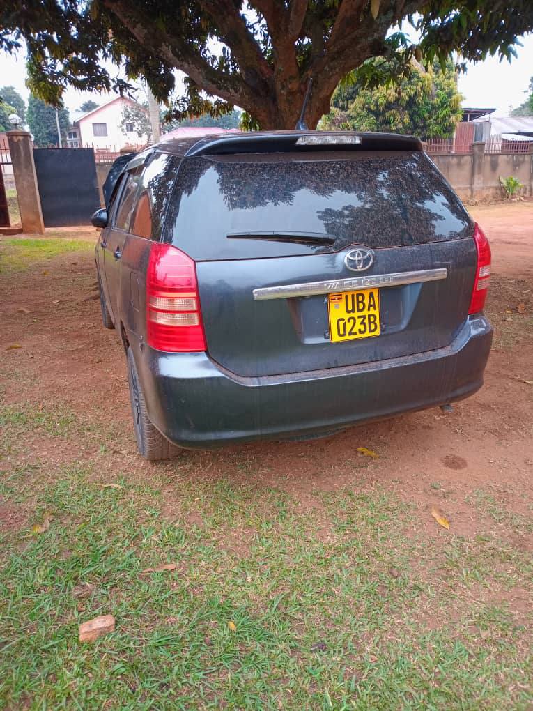A picture of Toyota wish