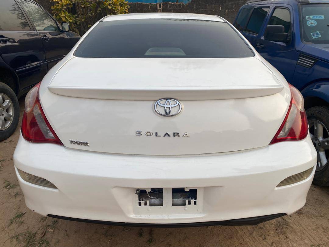 A picture of Toyota solara 2004 model Very sweet car like tokumbo Buy