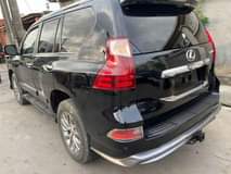 A picture of Lexus Gx460 2013 up 2020 6months used