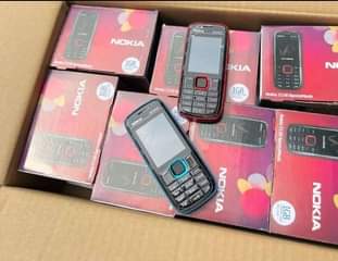 A picture of nokia 5130 mpyaaa full box kwa elfu 35 tu..... 0782605797